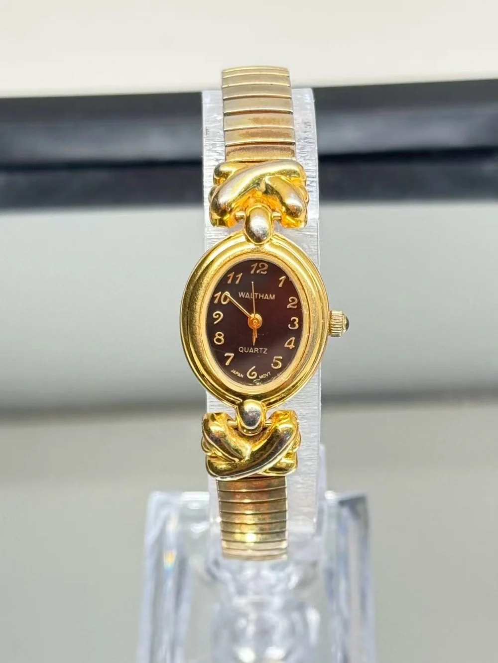 Vintage Waltham Women’s Watch Gold Tone Quartz Black Dial 18mm New Battery Runs